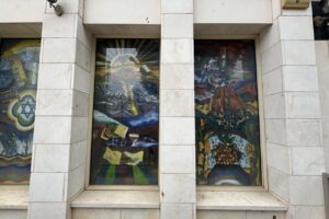 2חלונות פיוזינג בבית כנסת