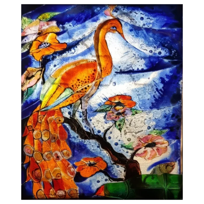 ויטראז' טווס עץ בלבלובו שמיים כחולים שופעים בכחול,מיזוג נכון מאוד של צבעים,טווס כתום פרחים וורודים,כתומים,דשא.