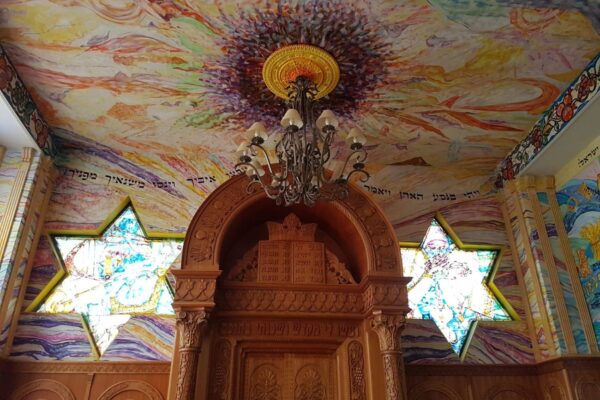 ציור-קיר בבית-כנסת תקרה וקירות